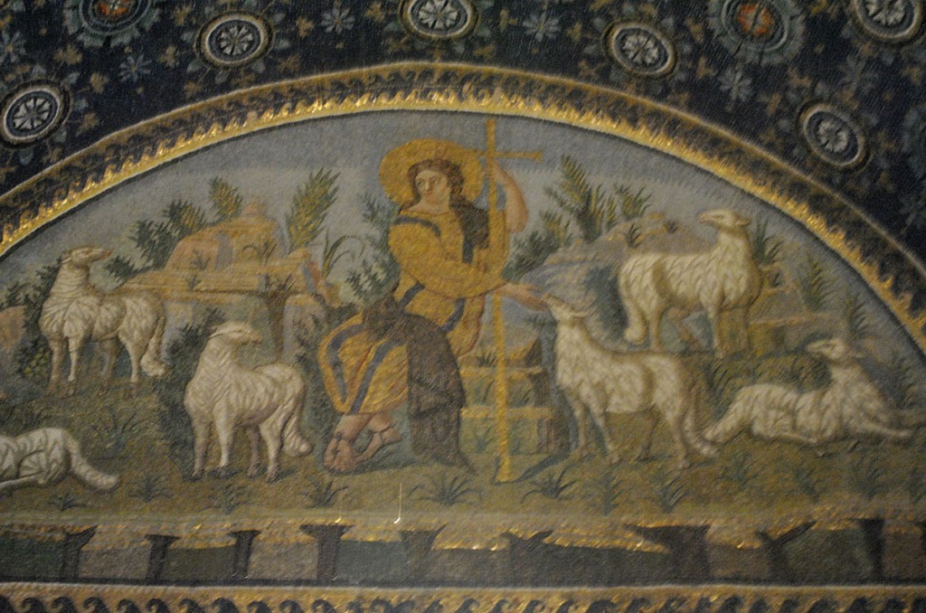 Mozaik sa Hristom pastirom (duga ekspozicija pa je zadrhtala ruka fotografkinje, otud malo mutnjikava fotografija)